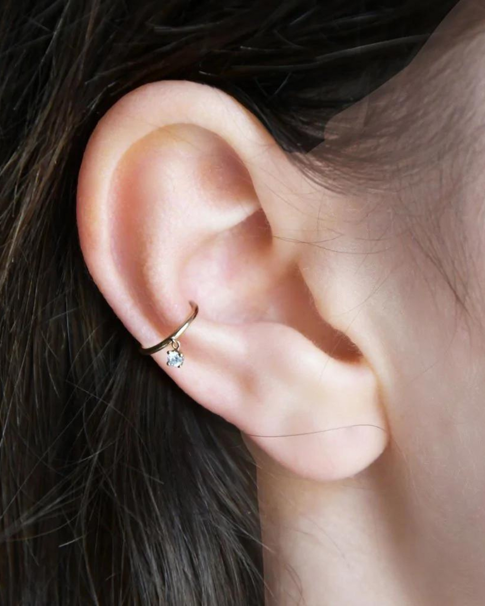 Ear Cuff com diamante solitário